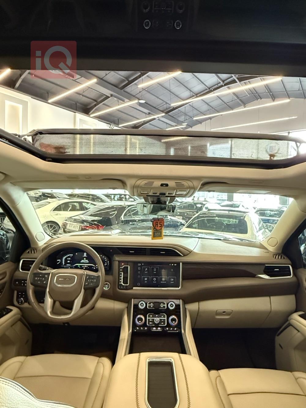 https://cdn.iqcars.io55a27dda-3a4f-42ad-9de9-0534f5deb781_9.jpg
